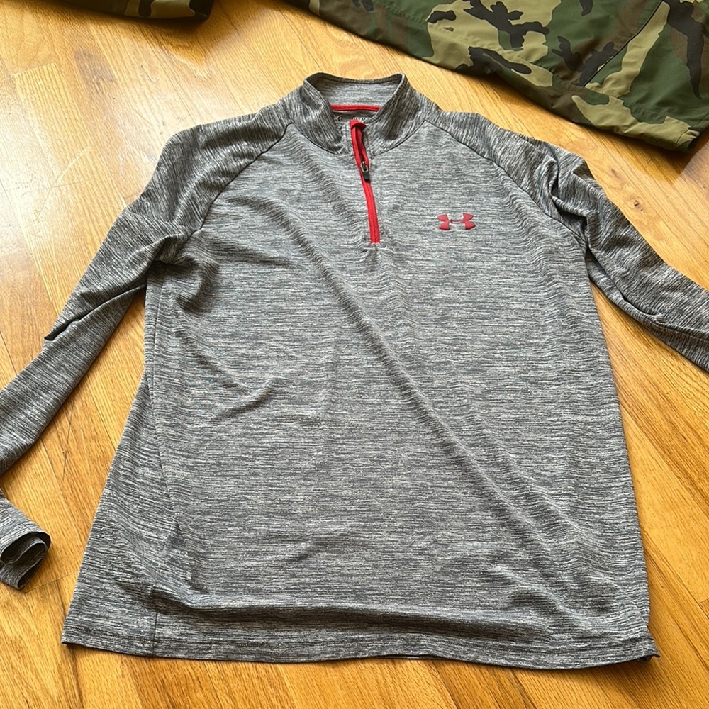 Under Armour Gray Long Sleeve Pullover